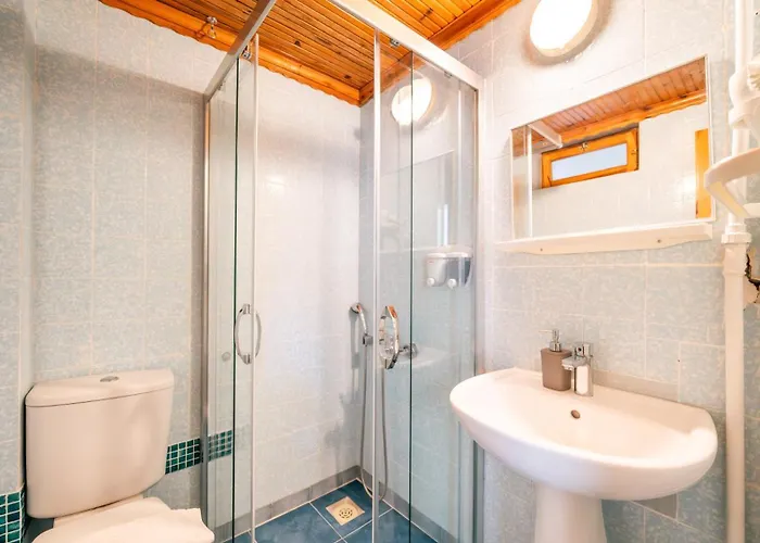 Totelya * Акьяка